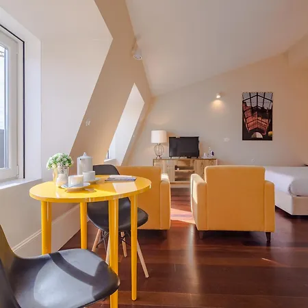 Lägenhet City-center With Modern Comforts