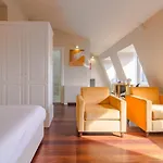 City-center With Modern Comforts