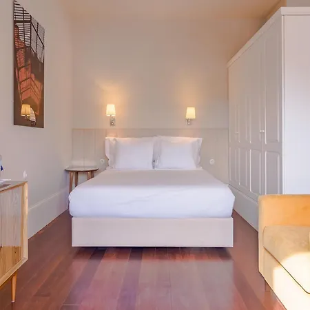 City-center With Modern Comforts ポルト