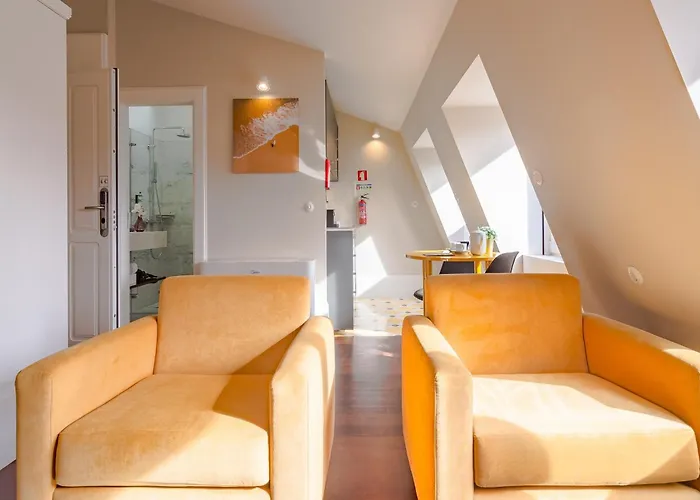 City-center With Modern Comforts Oporto