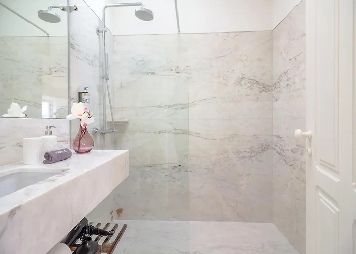 City-center With Modern Comforts