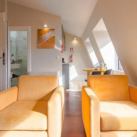 City-center With Modern Comforts Порту
